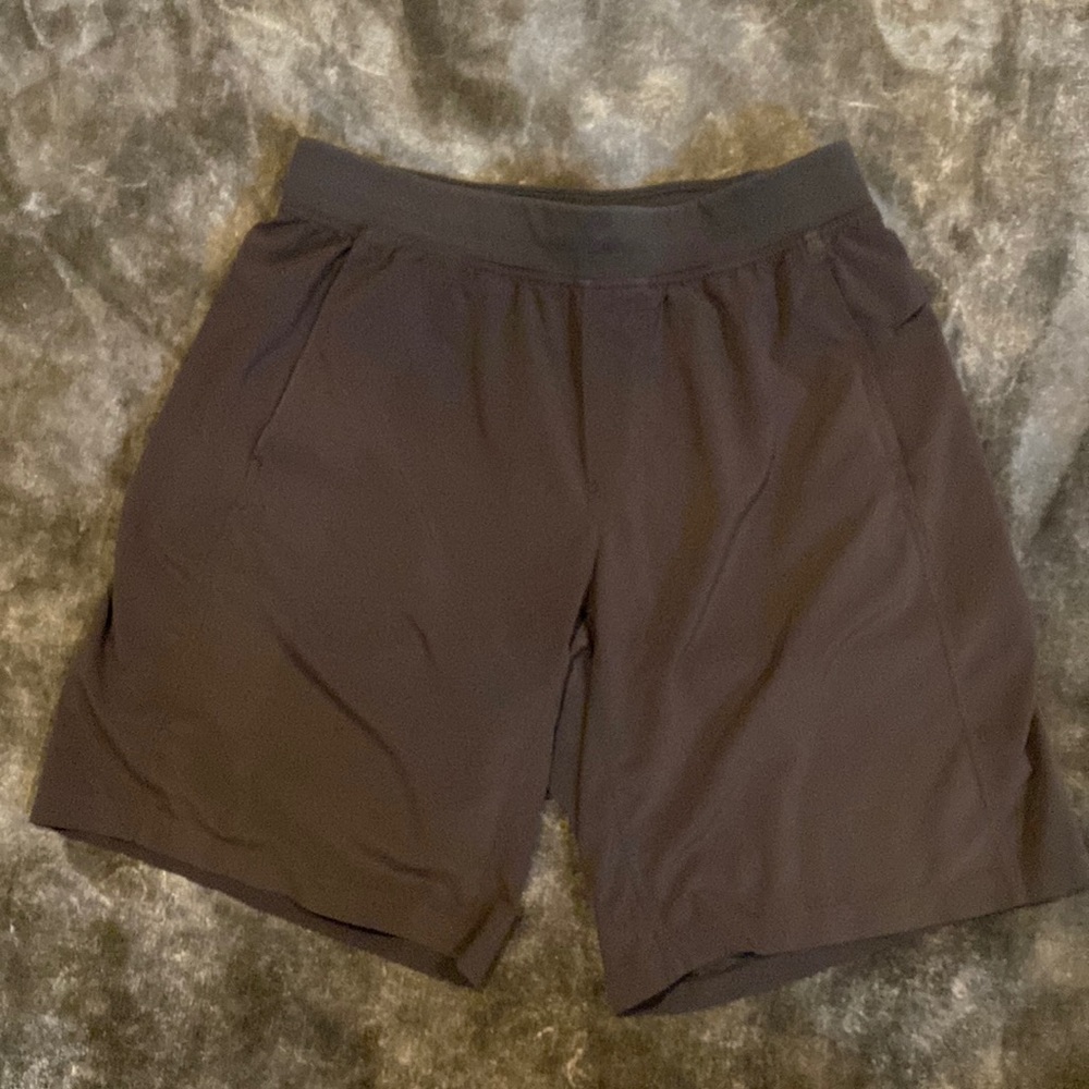 Mens lulu lemon 9inch short